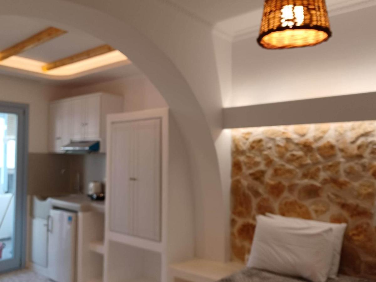 Akrogiali Agios Prokopios Rom bilde