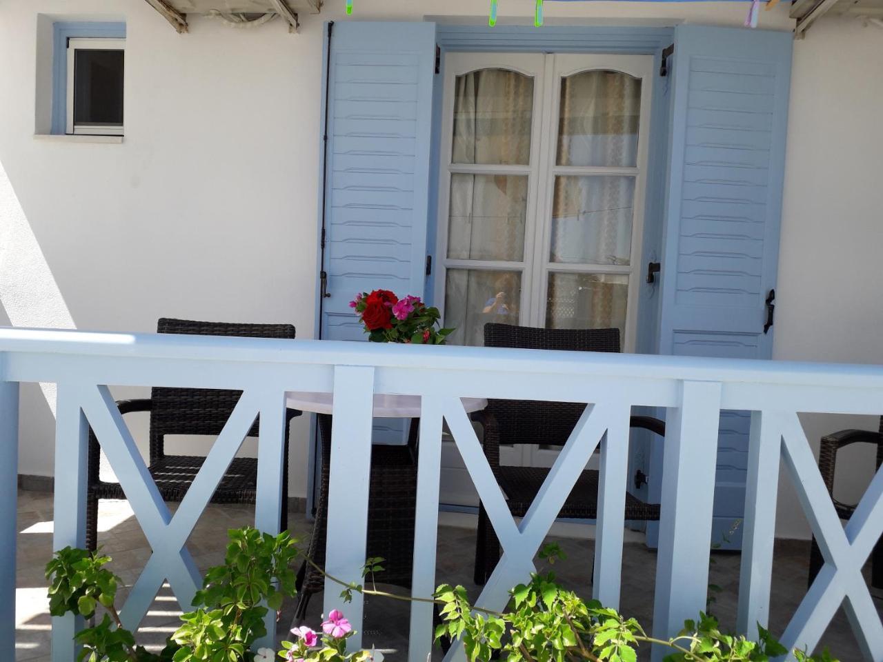 Akrogiali Agios Prokopios Rom bilde